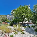 Rina Vacation Σπίτι διακοπών Τρογκίρ